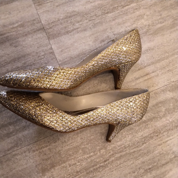 Vguc NARROW size 8.5 AAA stuart weitzman heels - Picture 5 of 7